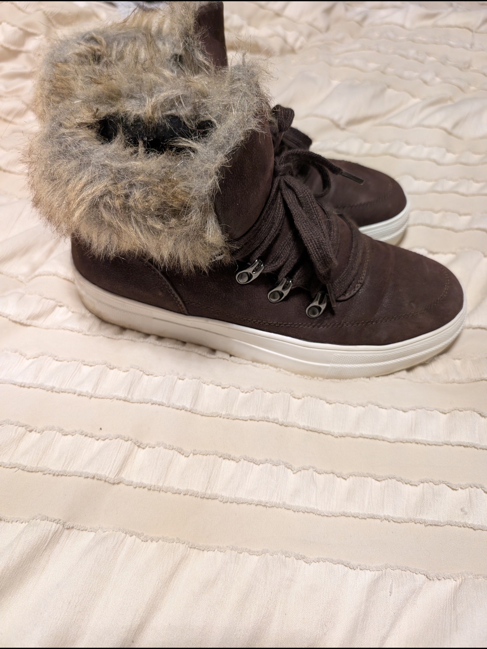 Soda Brown Faux Fur-Lined Winter Hiker Sneakers